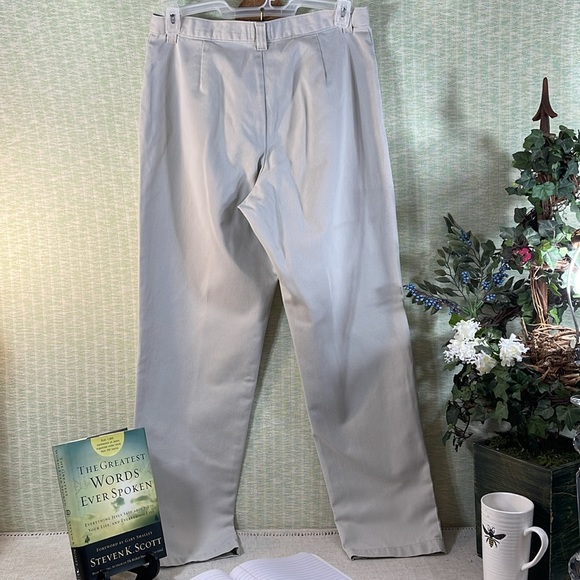 RIDER’S Casual Cream Colored Pants - Picture 4 of 4